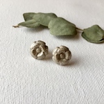 miniカメリア イヤリング✳︎ピアス【シルバーラメ】