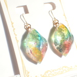 鉱石のピアスor イヤリング🌼 レジン  鉱石レジン 鉱石 グリーン イエロー 赤 青 ラメ