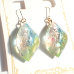 鉱石のピアスor イヤリング🌼 レジン  鉱石レジン 鉱石 グリーン  青 ラメ ホログラム