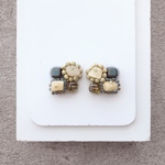 block (olive×blue)ビーズ刺繍ピアス・イヤリング　