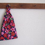 北欧風　花柄の春待ちコットンのゆるターバン　