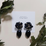 ブラック×ゴールド イヤリング・ピアス