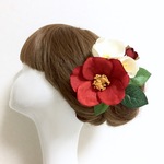 紅白椿の髪飾り✳︎３輪