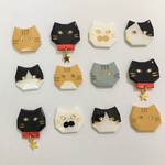 猫ブローチ