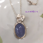 スミレの花のシルバーペンダント