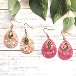 マーブルティアドロップ　（ピアス・イヤリング）　アクリル/ラインストーン/金具