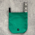 オルテガ KNOT BAG - emerald green【M】(エメラルドグリーン×オルテガホワイト）