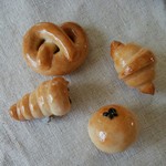 送料無料♡ミニチュアパンマグネット4個set