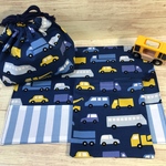 車柄の幼稚園セット。(お弁当袋、コップ袋、ランチョンマット)