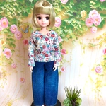 22cmドール服 淡い赤の小花柄トップス