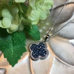 グルーデコ     スワロフスキーネックレス