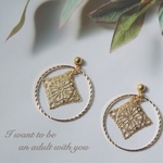 ゴールドアクセント*貼るピアス*シールピアス