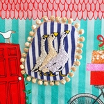 3羽のガチョウ   刺繍ブローチ