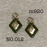 【NO.012】大ぶりアクリルピアス 