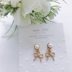 *ピアス*パールとゴールドリボンの大人可愛いチタンピアス