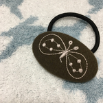 ミナペルホネン ヘアゴム handmade choucho ブラウン