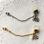 クローバー＆クリスタル  コネクター（充電口用）アクセサリー　★大人気！！再再・・・再再販いたしました　　