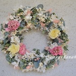 ラナンキュラスとコデマリのwreath