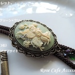 （2204）アウトレット☆大人気です♫お洒落なループタイ☆お花と妖精💖オリーブグリーン×クリームカラー☆3石の天然石がついています。・。・(^^♪