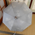 抽象模様・手織り節紬の日傘（傘袋付き）