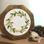 ミモザリースの刺繍フレーム