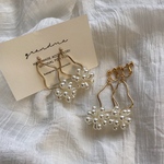 pierce or earring