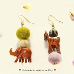 森のサーカス＊ピアス/イヤリング＊動物モチーフ＊木＊フェルトボール