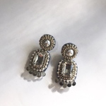 フォーマル ビジュービーズ刺繍ピアス