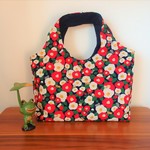 椿＆猫ちゃん柄　大きめトートバッグ♪～サブバッグ〜