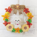 ＊送料無料＊テラコッタ色の花と白猫ちゃんのリース
