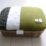 (M様オーダー品)梨刺繍の小物入れ