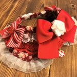 犬・猫の首輪　約30～33　cocoちゃんリボンチョーカー　ゴスロリ風・赤×白・薔薇