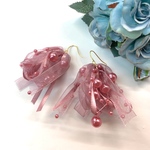 ローズピンク / パールシャワー ピアス / リボン ピアス