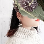 個性的なジャラジャラピアス