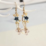 『青い花は咲いている　ピアス or イヤリング』