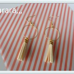 タッセルフープピアス　/　ホワイト　ゴールド　シンプル