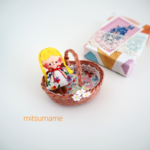 【バスケットの女の子🧸】小箱の小さなお人形 