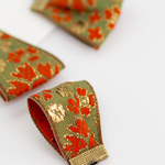 45. 4個 刺繍リボン  カーキ  サリーリボン タッセル