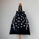 持ち手付き 巾着袋(大) ハート×黒