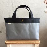 水筒スペースのあるトートバッグ グレー×ブラック帆布
