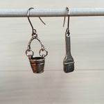 ハケとバケツのピアス サージカルステンレス