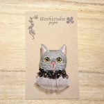 猫の刺繍ブローチ  フリルVer.2