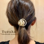 金箔入り半円ホワイト樹脂パーツとゴールドリングのヘアフック