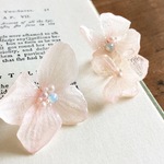 さくら色〜紫陽花アシメ (イヤリング)