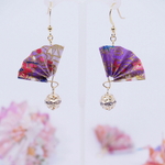 ☆　扇子と輝くロンデルのピアス　☆彡