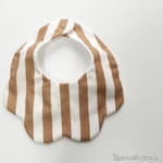 花びらスタイ（ブラウンストライプ）