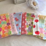 *プリンセスの小さなポッケに*ガーゼハンカチ4set*いちご🍓ちょうちょ*ハリネズミ*うさぎ