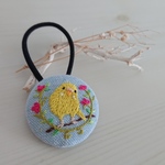 【刺繍】セキセイインコと草花のヘアゴム