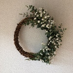 ユーカリとかすみ草 リース ハーフ