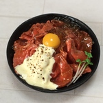 ローストビーフ丼 E
